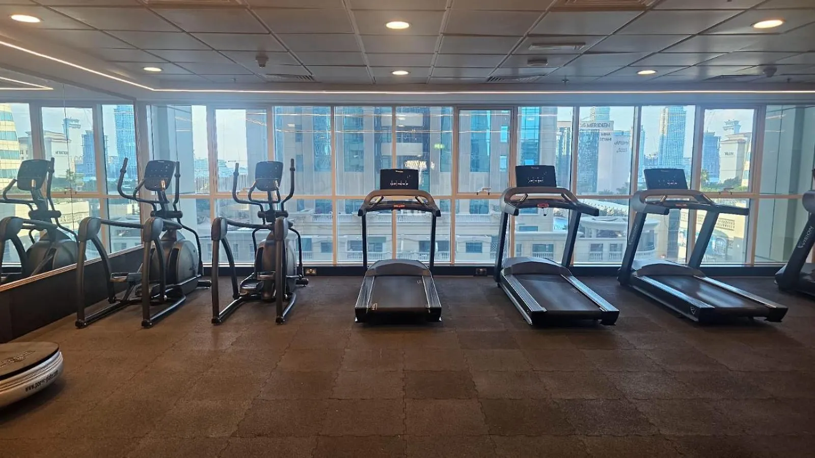 Dubai Marina Amazing Room & Sea View