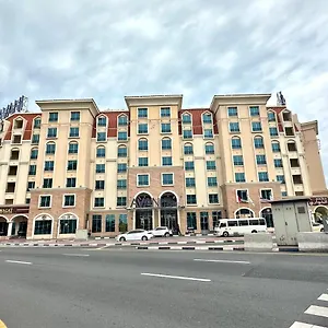Guest house The Center, Dubai