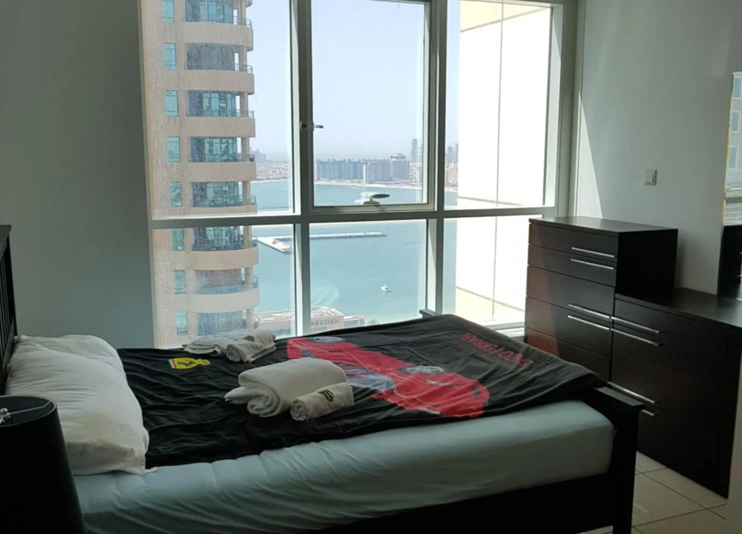 Dubai Marina Amazing Room & Sea View